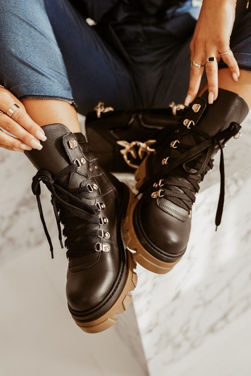 BOTKI ZA KOSTKĘ SZNUROWANE ZE SKÓRY CZARNE 1