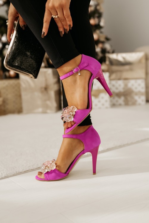 SANDAŁY ZAMSZOWE ZE SKÓRY NATURALNEJ ZDOBIONE KRYSZTAŁAMI FUKSJA 4