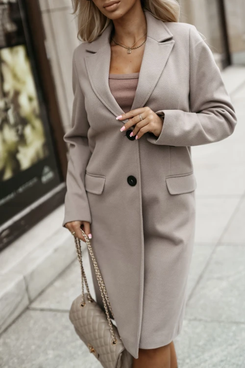 PŁASZCZ WEŁNIANY DYPLOMATKA ZAPINANY NA DWA GUZIKI MOKKA 1