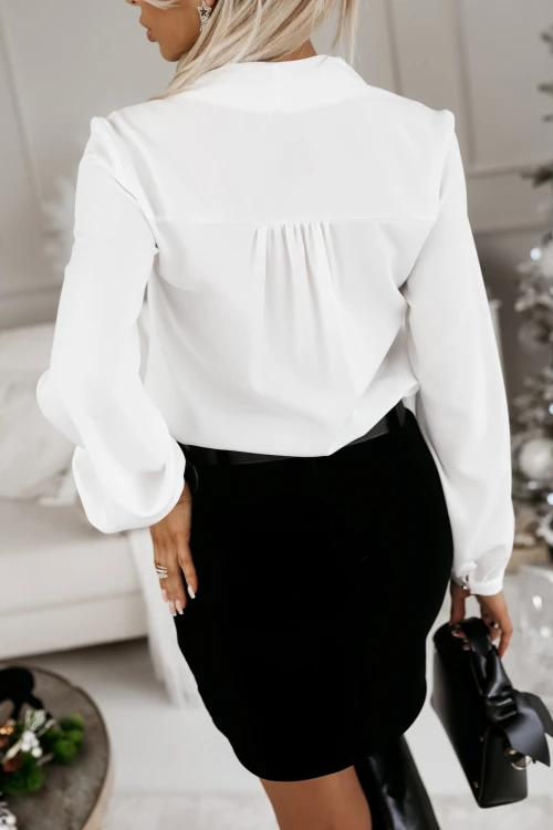 BLUZKA KOSZULOWA LILY Z DEKOLTEM V BIAŁA 2