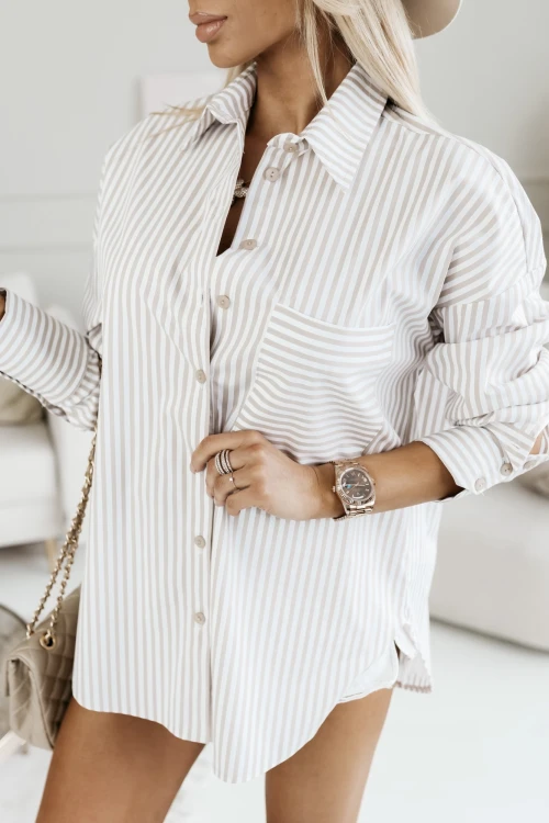 KOSZULA Z WISKOZY O KROJU OVERSIZE Z KIESZONKĄ W PASKI BEŻOWO-BIAŁE 1