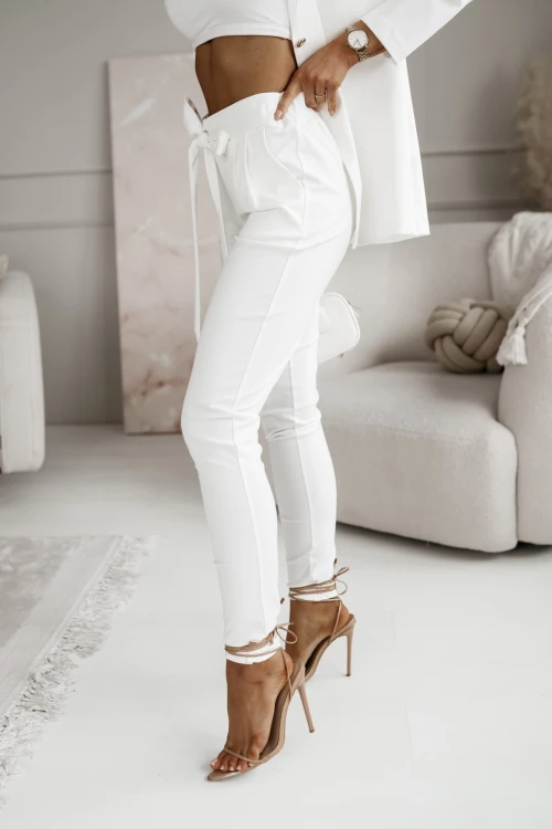 SPODNIE MATERIAŁOWE INEZ WIĄZANE W PASIE ECRU 3