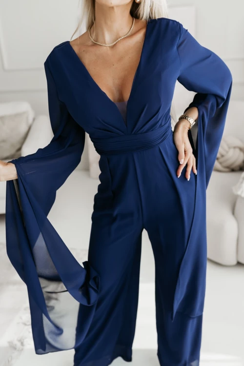 KOMBINEZON SZYFONOWY ALEXIS Z EFEKTOWNYMI SZARFAMI GRANATOWY 1