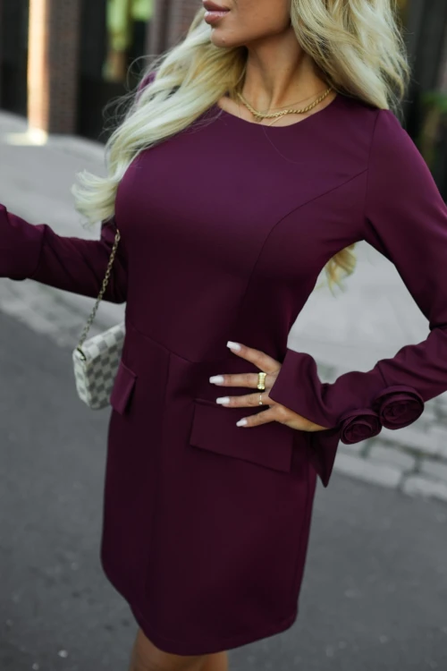 SUKIENKA MINI ROXANNE Z RÓŻAMI PRZY MANKIETACH BURGUNDOWA 1