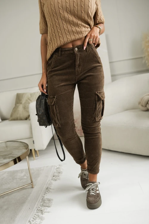 SPODNIE SZTRUKSOWE BOJÓWKI CZEKOLADOWE 3