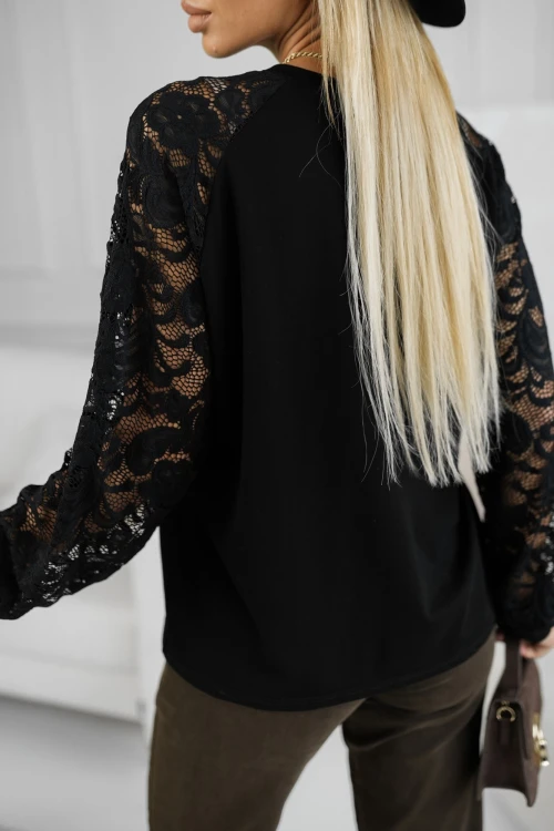 BLUZKA BAWEŁNIANA KYLIE Z KORONKOWYMI RĘKAWAMI CZARNA 1