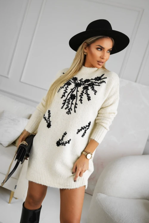 SUKIENKA SWETERKOWA TUNIKA W HAFTOWANE WZORY ECRU 2