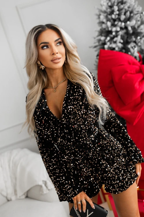 KOMBINEZON WELUROWY Z KOPERTOWYM DEKOLTEM ZDOBIONY CEKINAMI CZARNO-ZŁOTY 4