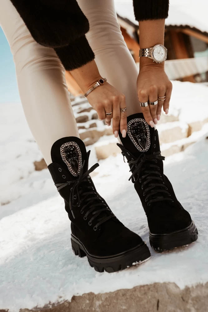 BOTKI ZAMSZOWE Z KRYSZTAŁKAMI CZARNE