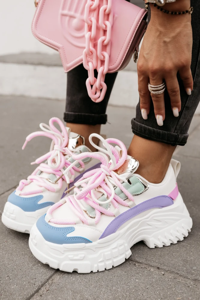 SNEAKERSY STREET Z EKO SKÓRY NA WYSOKIEJ PODESZWIE BEŻOWO-FIOLETOWO