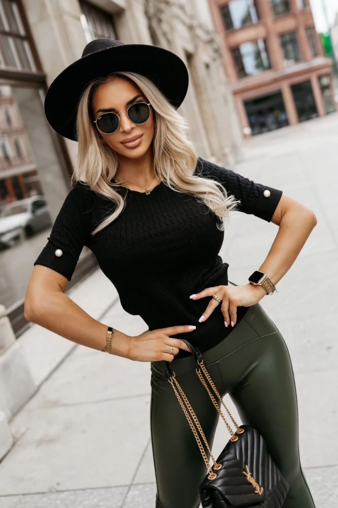 SWETER Z WARKOCZOWYM SPLOTEM Z KRÓTKIM RĘKAWEM CZARNY