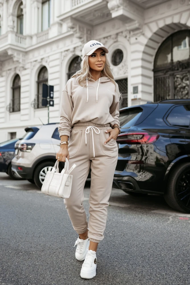 KOMPLET DRESOWY STAYHERE BLUZA Z KAPTUREM + SPODNIE BEŻOWY