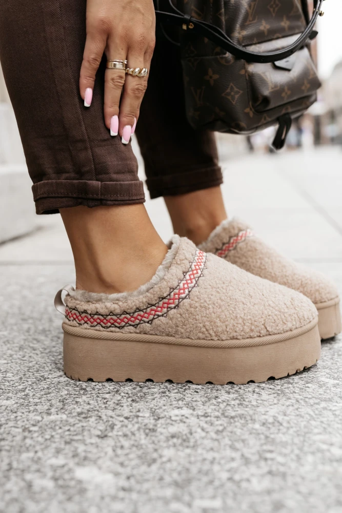 BOTKI IZOS OCIEPLANE NA PLATFORMIE BEŻOWE