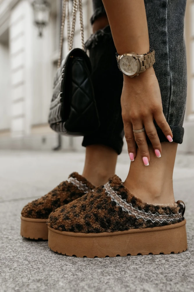 BOTKI IZOS OCIEPLANE NA PLATFORMIE PANTERA BRĄZOWO-CZARNA