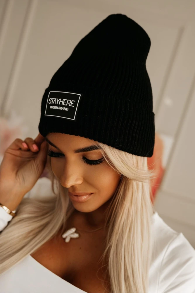 CZAPKA WEŁNIANA Z LOGO CZARNA