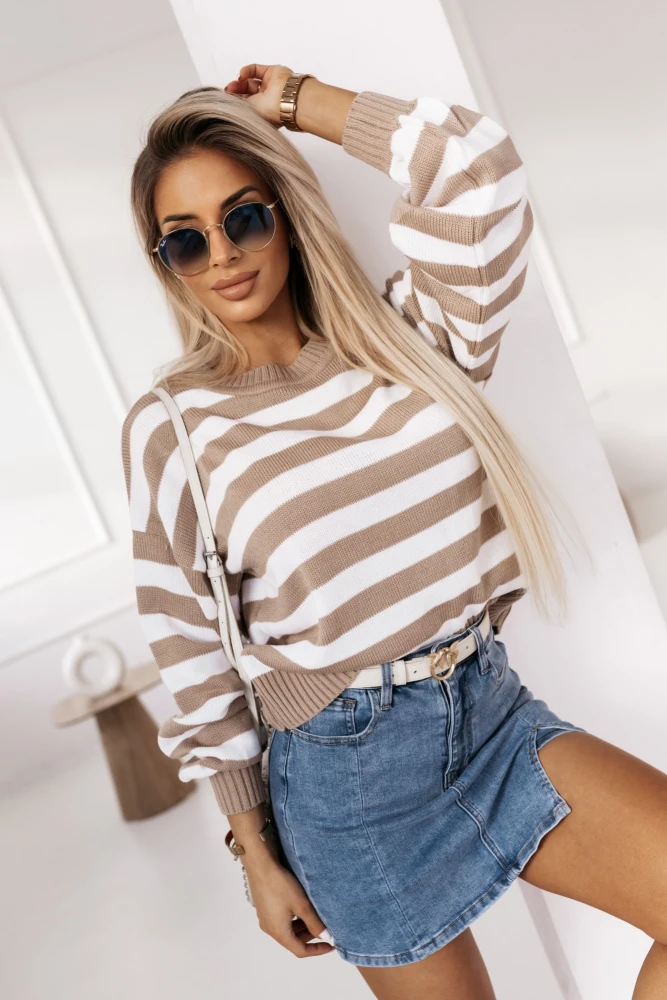 SWETEREK CRAZY Z WEŁNĄ W PASKI MOKKA-BIAŁE