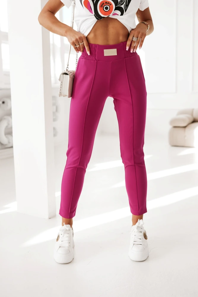 SPODNIE MATERIAŁOWE W KANT Z GUMĄ W PASIE AMARANTOWE