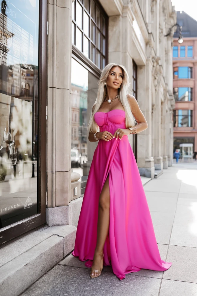 SUKIENKA MAXI KATHERINE WIĄZANA NA PLECACH MOCNY RÓŻ