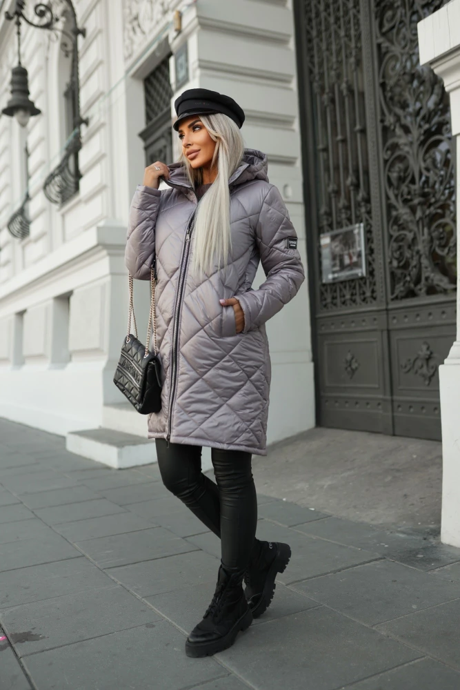 KURTKA ZIMOWA Z KAPTUREM PIKOWANA ROMBY BEŻOWA