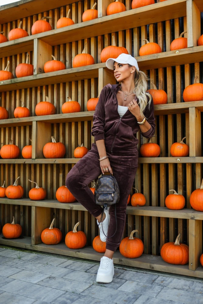 KOMPLET DRESOWY WELUROWY ONTARIO BLUZA Z KAPTUREM + SPODNIE CZEKOLADOWY