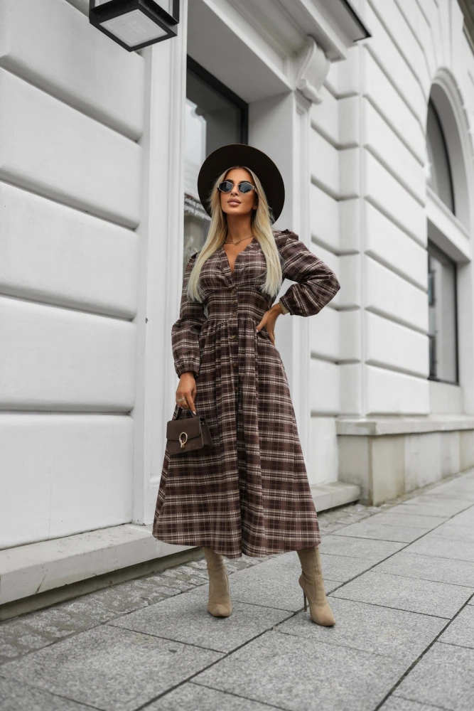 SUKIENKA BAWEŁNIANA MAXI W KRATĘ CZEKOLADOWA
