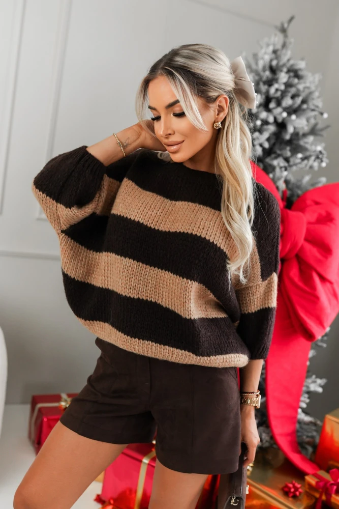 SWETEREK SANTORINI W PASKI Z WEŁNĄ KARMELOWO-CZEKOLADOWY