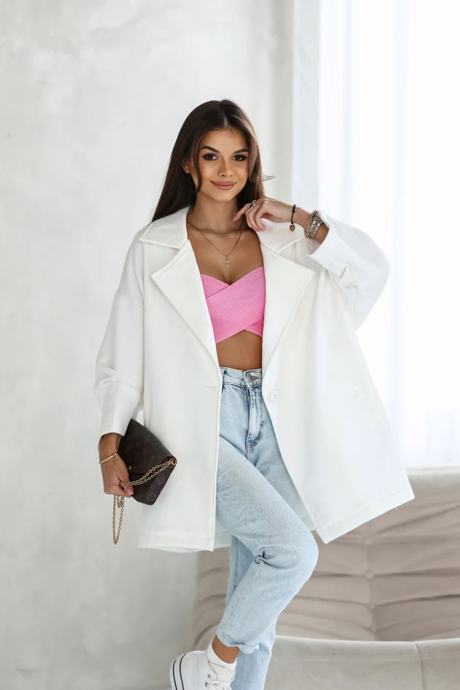 PŁASZCZ BAWEŁNIANY Z OCIEPLANEGO MATERIAŁU ZAPINANY NA GUZIK BIAŁY