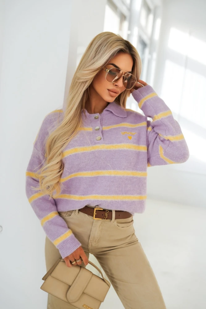 SWETEREK Z KOŁNIERZYKIEM Z DOMIESZKĄ WEŁNY W CIENKIE PASKI FIOLETOWO-ŻÓŁTY