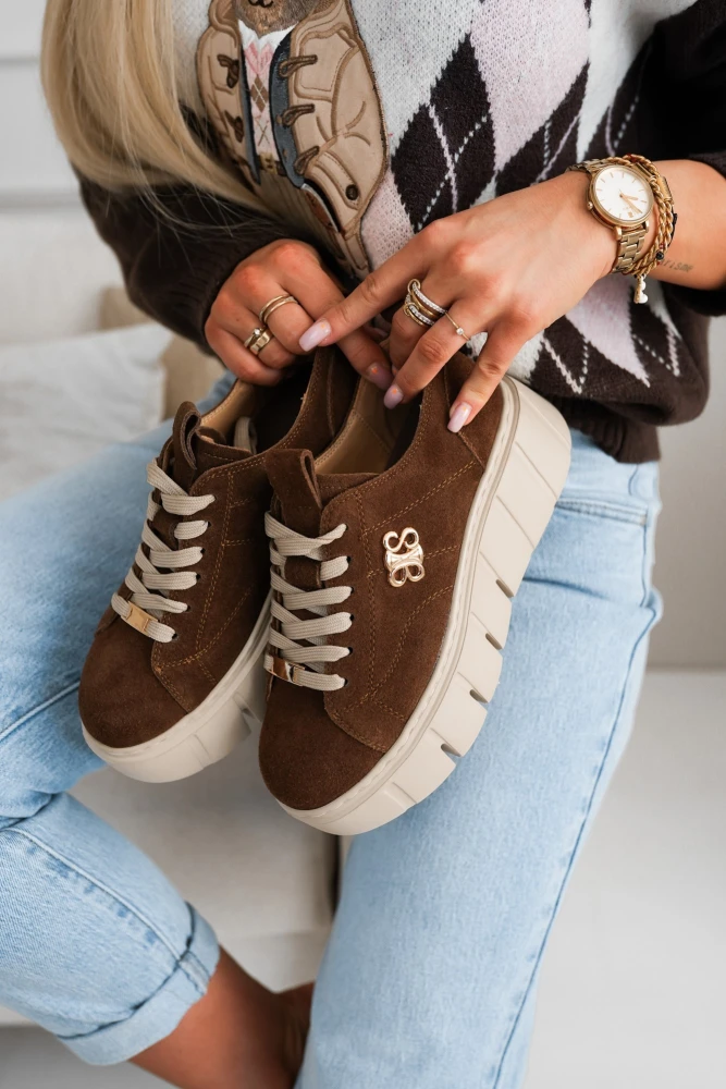 SNEAKERSY ZE SKÓRY NATURALNEJ NA PLATFORMIE CZEKOLADOWE