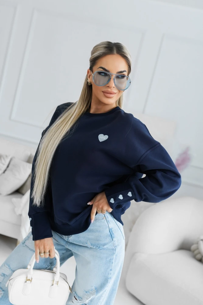 BLUZA DRESOWA BAWEŁNIANA Z HAFTOWANYMI SERDUSZKAMI GRANATOWA