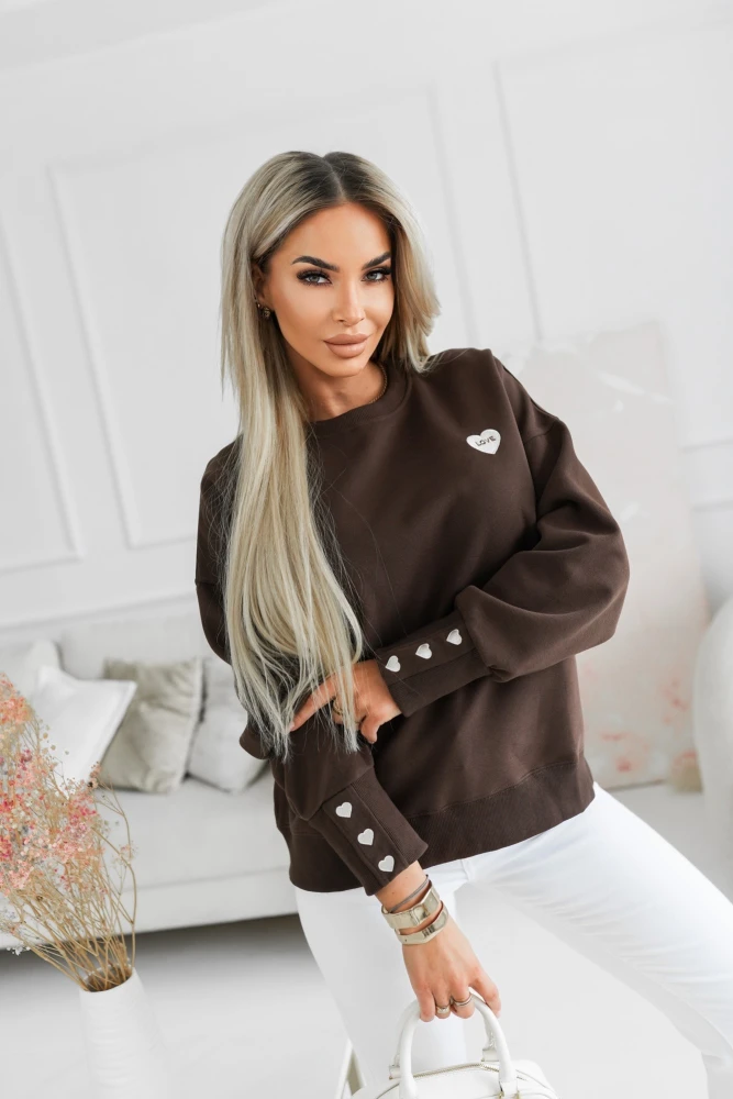 BLUZA DRESOWA BAWEŁNIANA Z HAFTOWANYMI SERDUSZKAMI CZEKOLADOWA