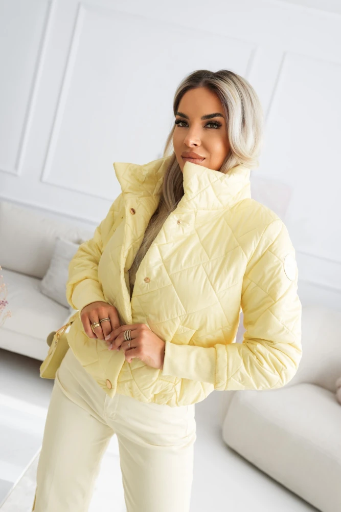 KURTKA PIKOWANA NA STÓJCE ŻÓŁTA