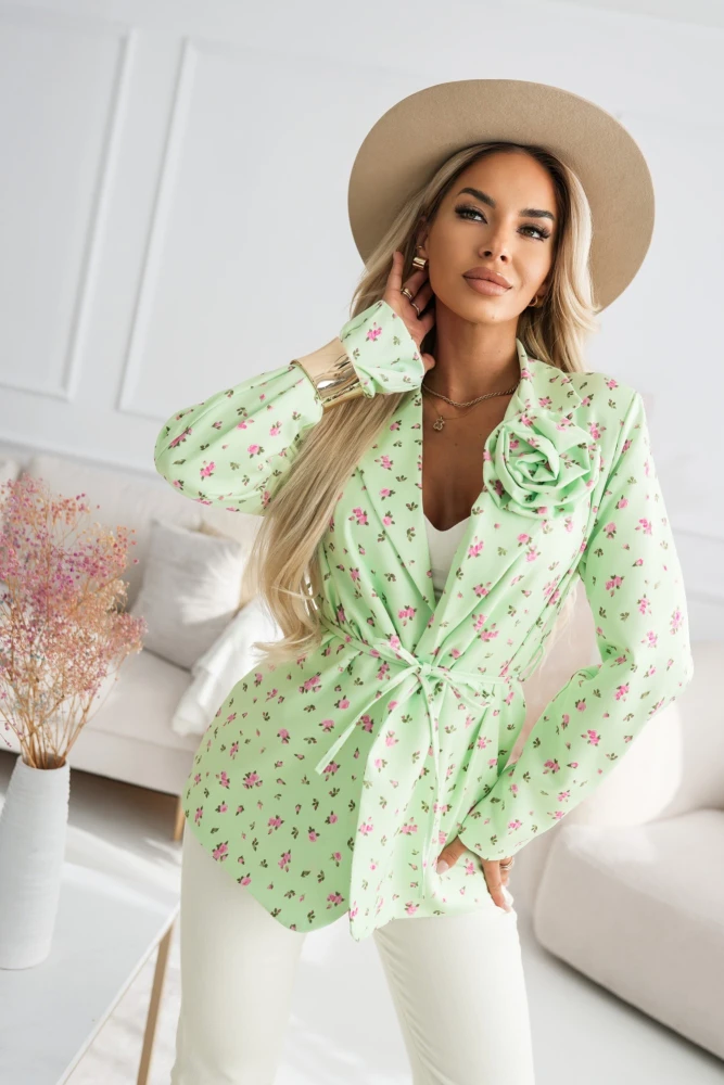 MARYNARKA Z DOCZEPIANĄ RÓŻĄ W KWIATY Z PASKIEM W KOMPLECIE PISTACJOWA